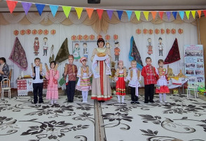 в нашем детском саду прошла осенняя ярмарка народов Поволжья в нашем детском саду прошла осенняя ярмарка народов Поволжья.