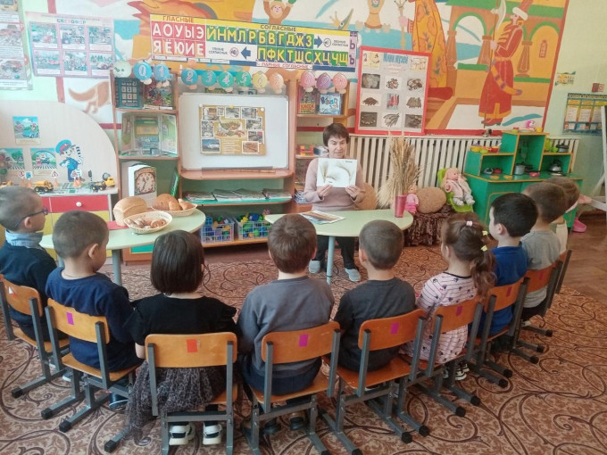 Прошел тематический день "Хлеб-всему голова" Прошел тематический день "Хлеб-всему голова".